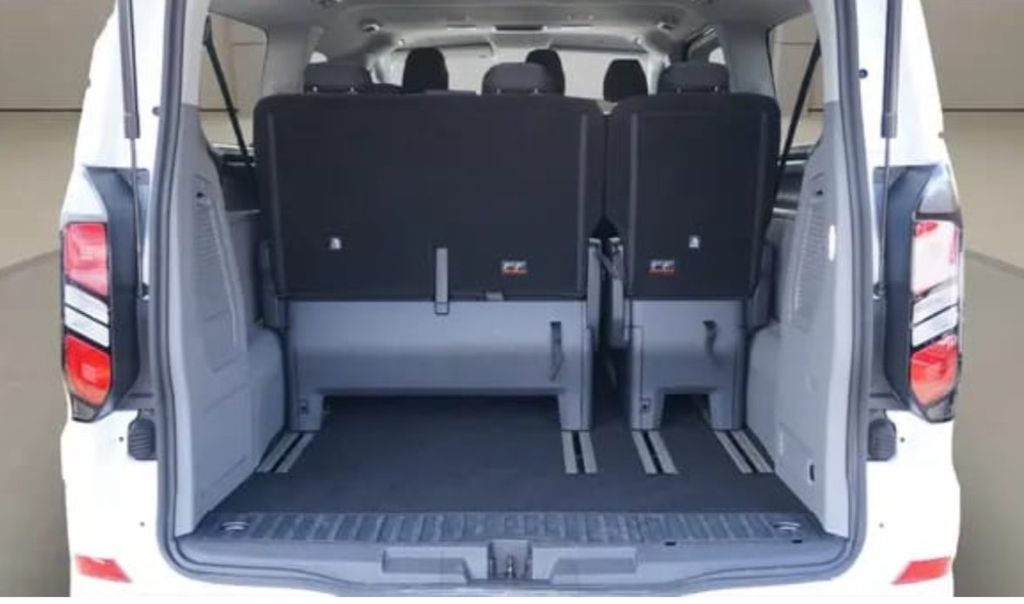 Ford Tourneo Custom 2024