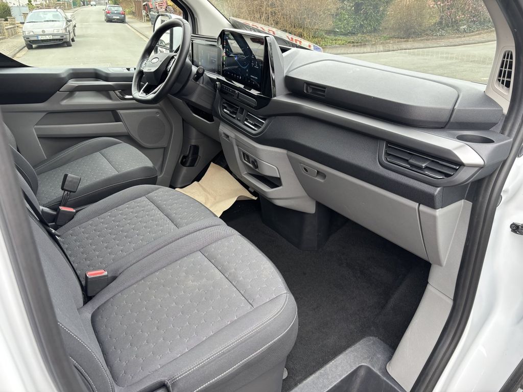 Ford Tourneo Custom 2024