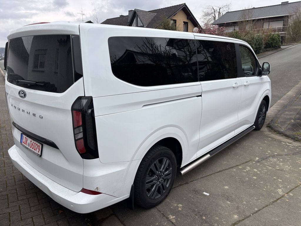 Ford Tourneo Custom 2024