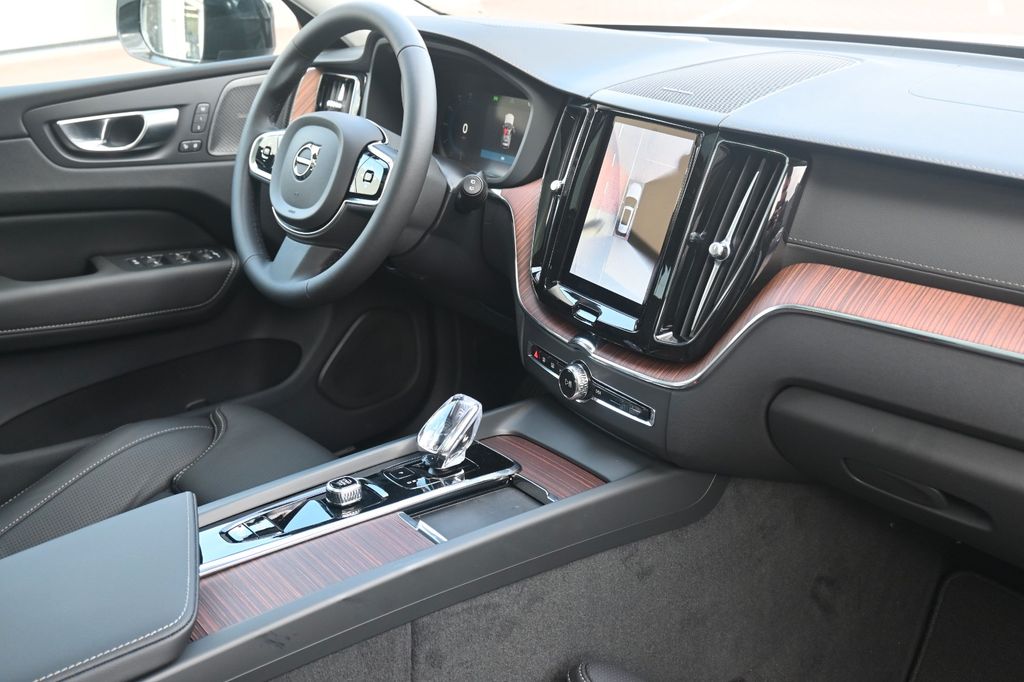 Volvo XC60 2024