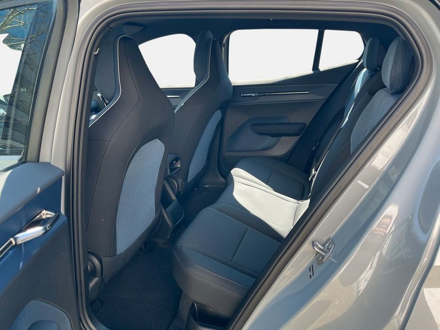 Volvo EX30 2025