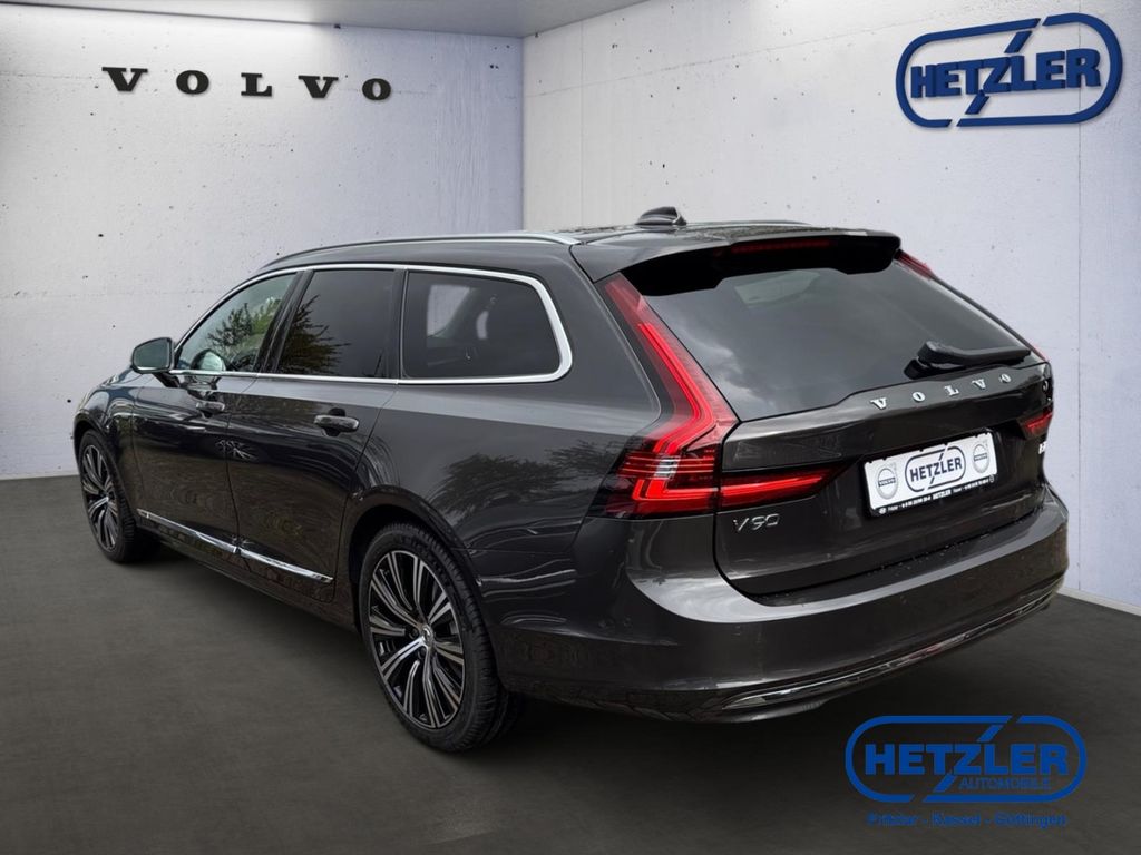 Volvo V90 2025