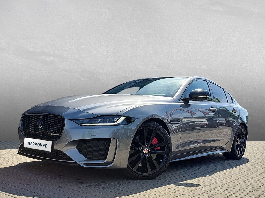 Jaguar XE 2022