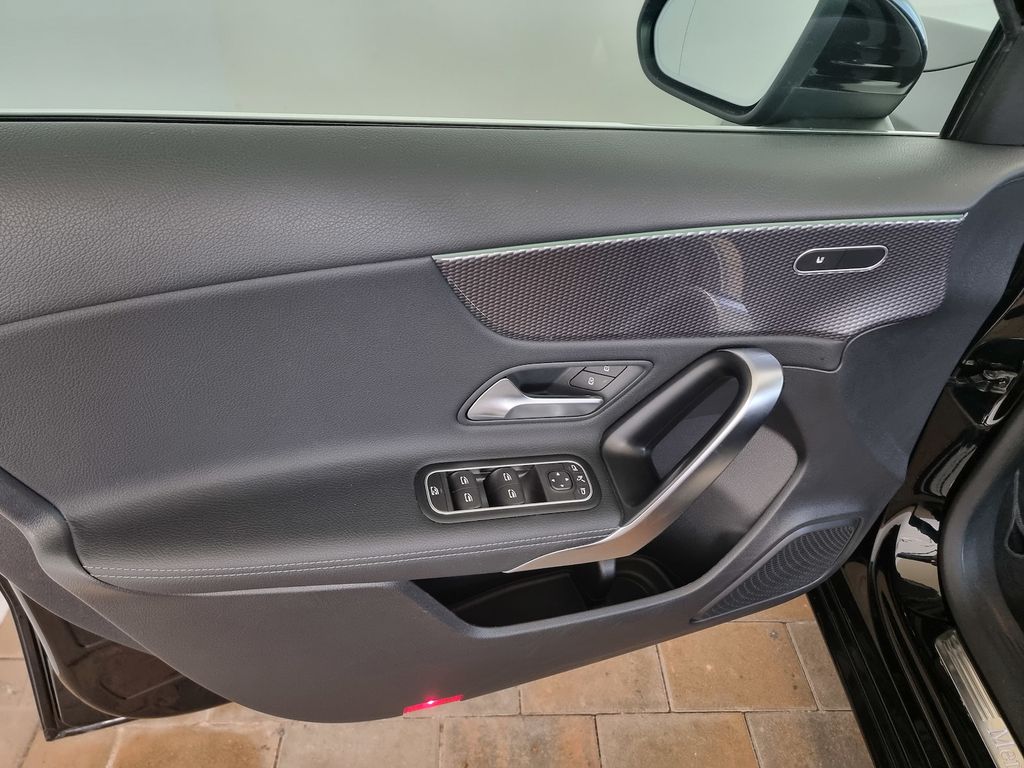 Mercedes-Benz A 220 2022