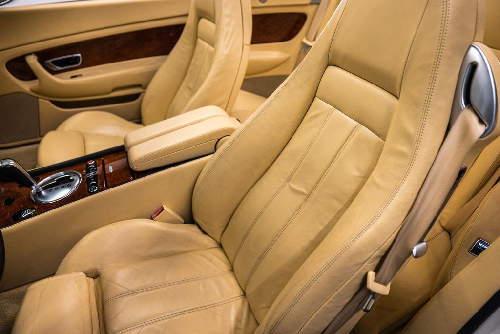 Bentley Continental GTC 2008