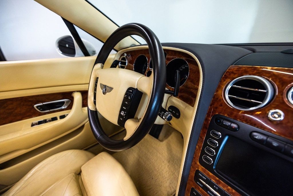 Bentley Continental GTC 2008