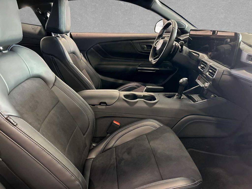 Ford Mustang 2025