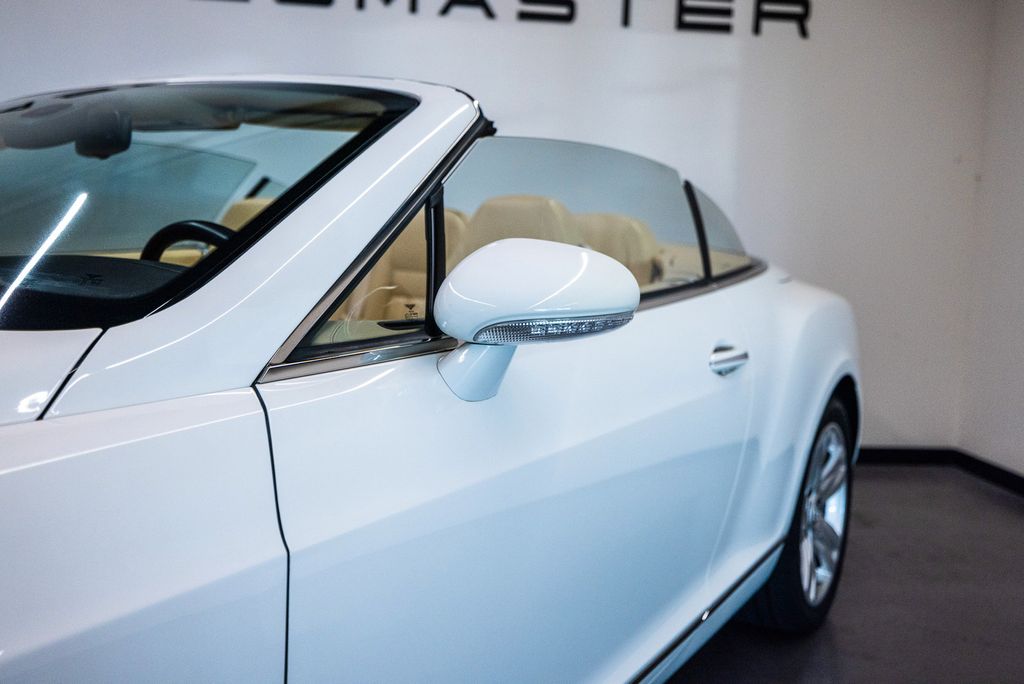 Bentley Continental GTC 2008