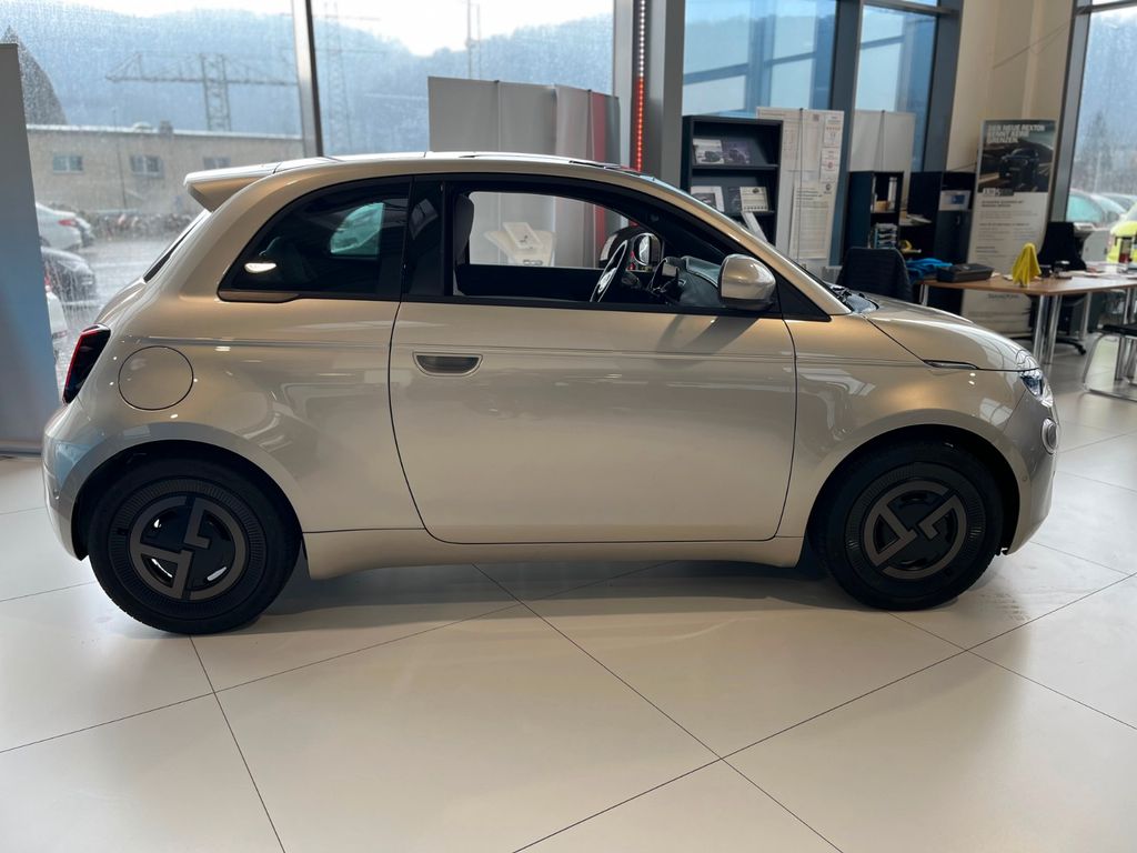 Fiat 500e 2025