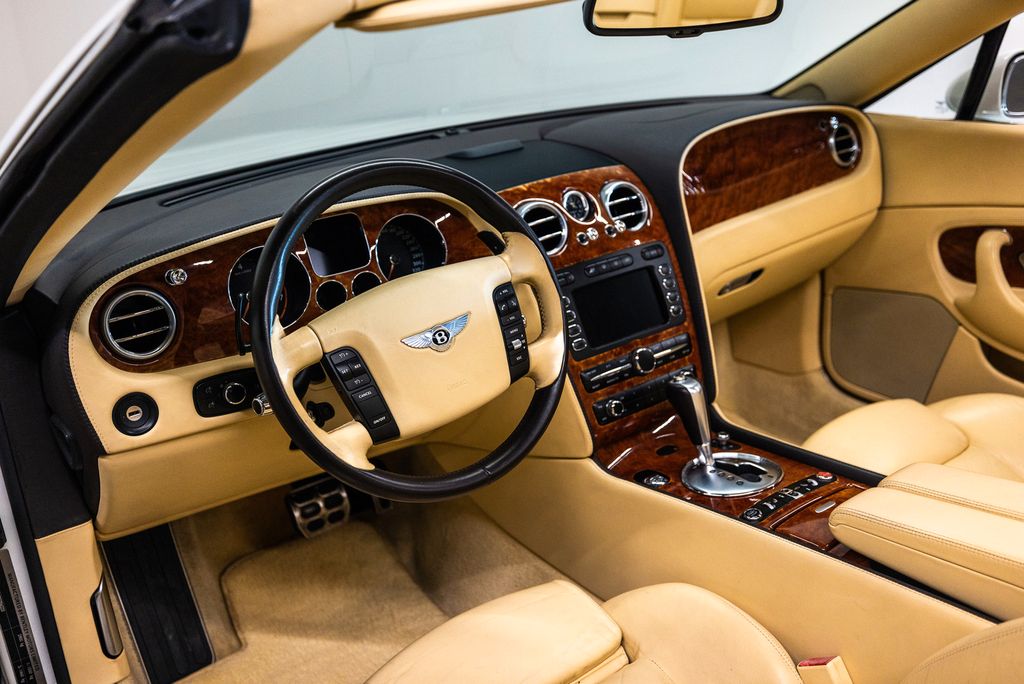 Bentley Continental GTC 2008