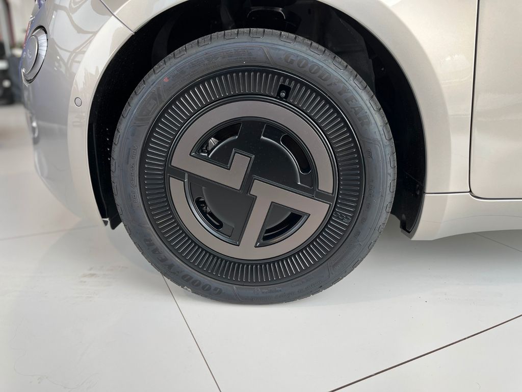 Fiat 500e 2025
