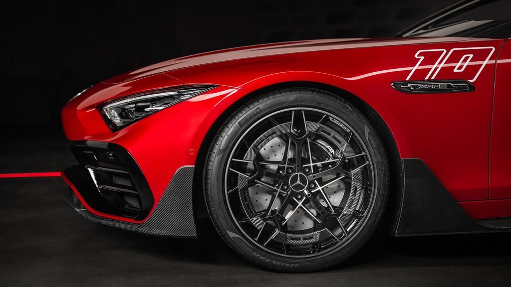 Mercedes-Benz AMG GT 2025