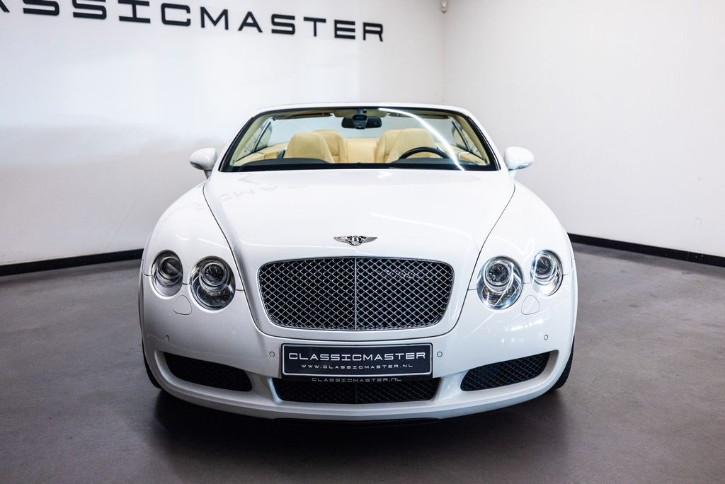 Bentley Continental GTC 2008