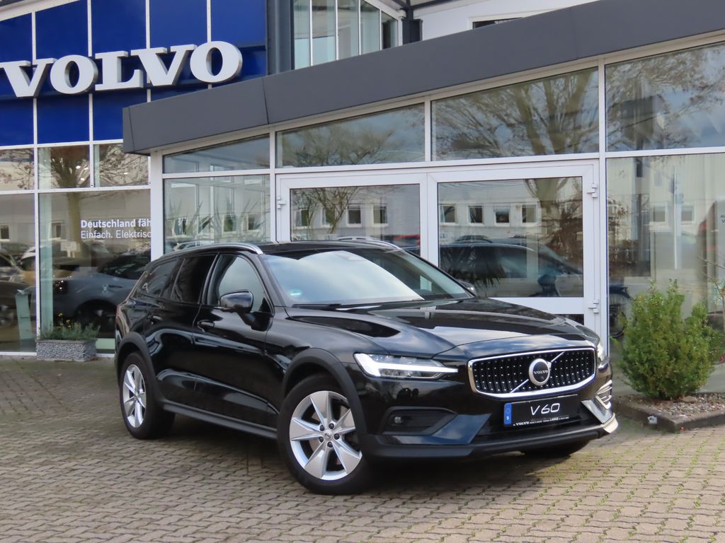 Volvo V60 Cross Country 2022