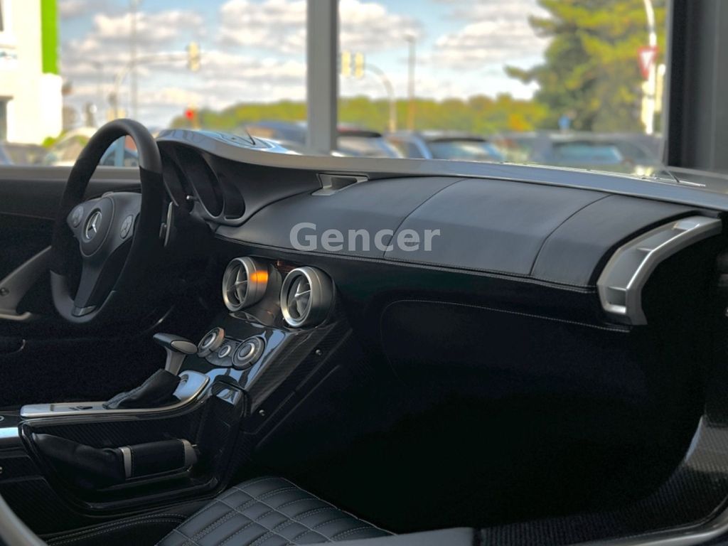 Mercedes-Benz SLR 2011