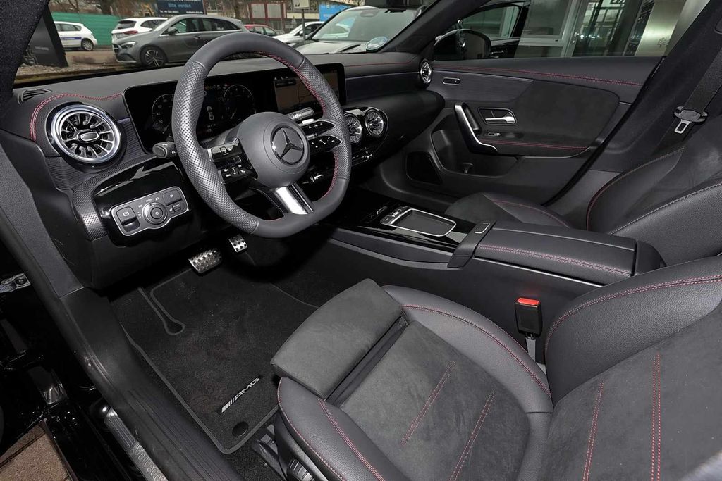 Mercedes-Benz CLA 200 2025