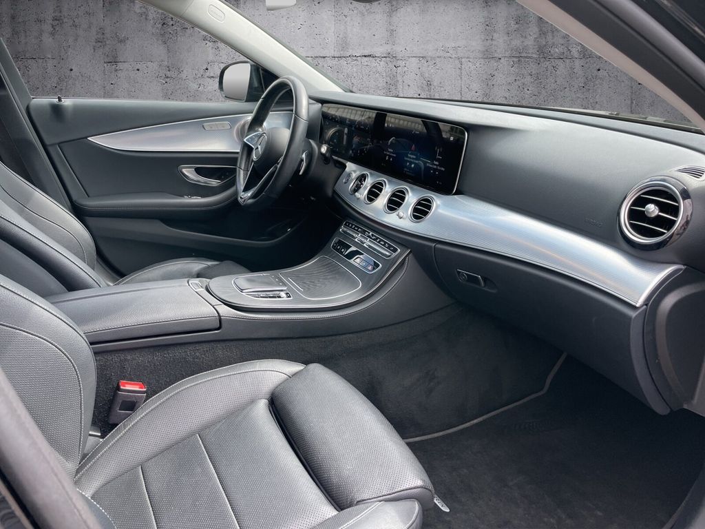 Mercedes-Benz E 220 2021