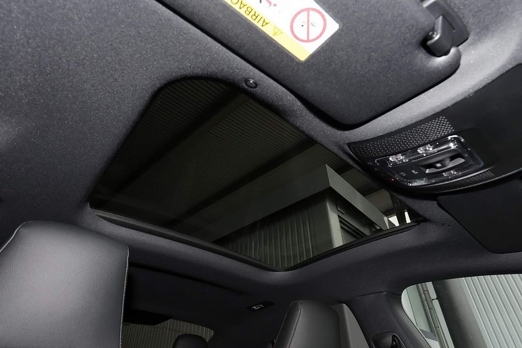 Mercedes-Benz CLA 200 2025