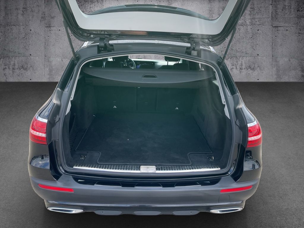 Mercedes-Benz E 220 2021