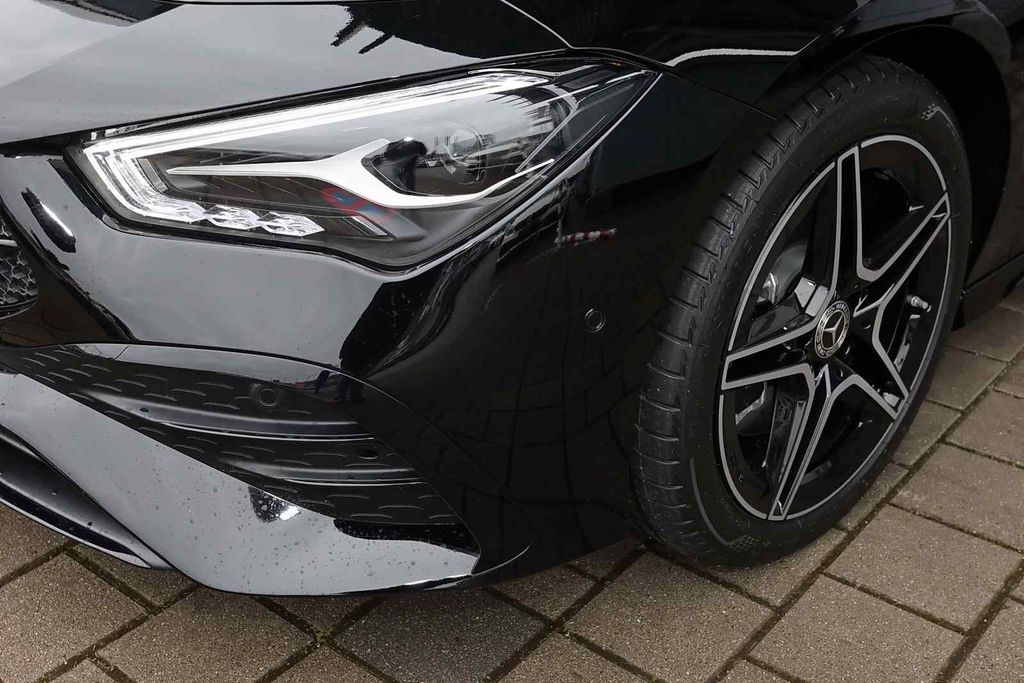 Mercedes-Benz CLA 200 2025