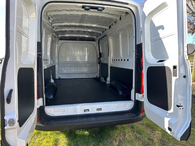 Maxus Deliver 9 2023