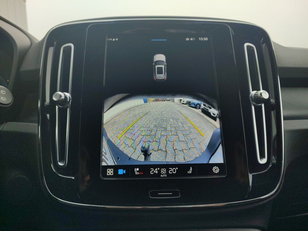 Volvo XC40 2023