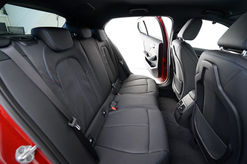 BMW 118 2024