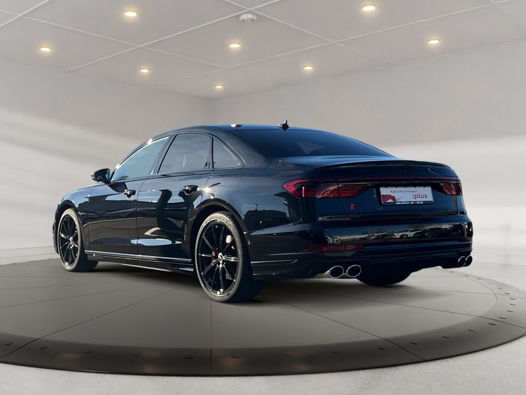 Audi S8 2023