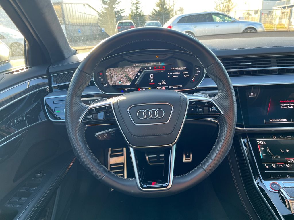 Audi S8 2023