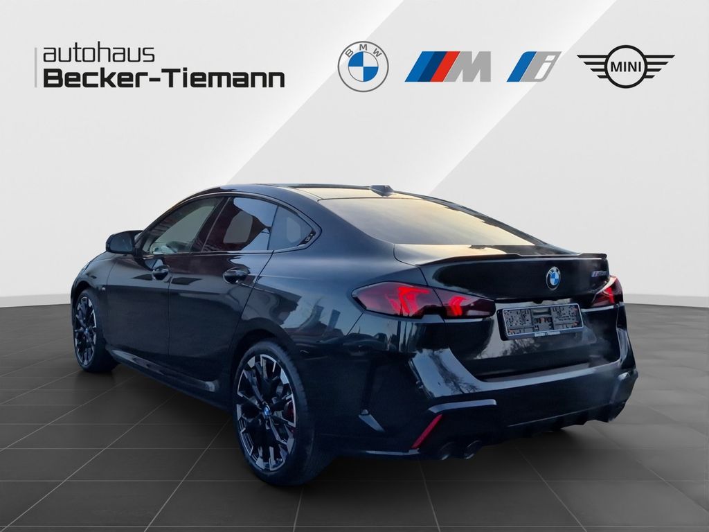 BMW M235 2025