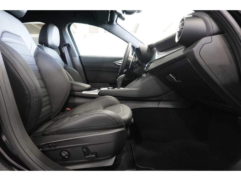 Alfa Romeo Giulia 2025