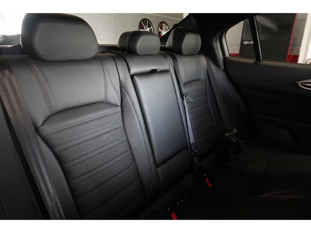 Alfa Romeo Giulia 2025