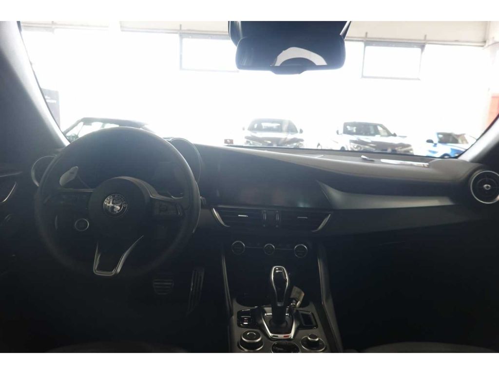 Alfa Romeo Giulia 2025