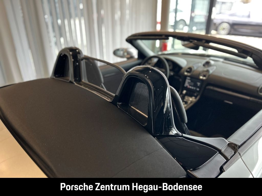 Porsche Boxster 2024