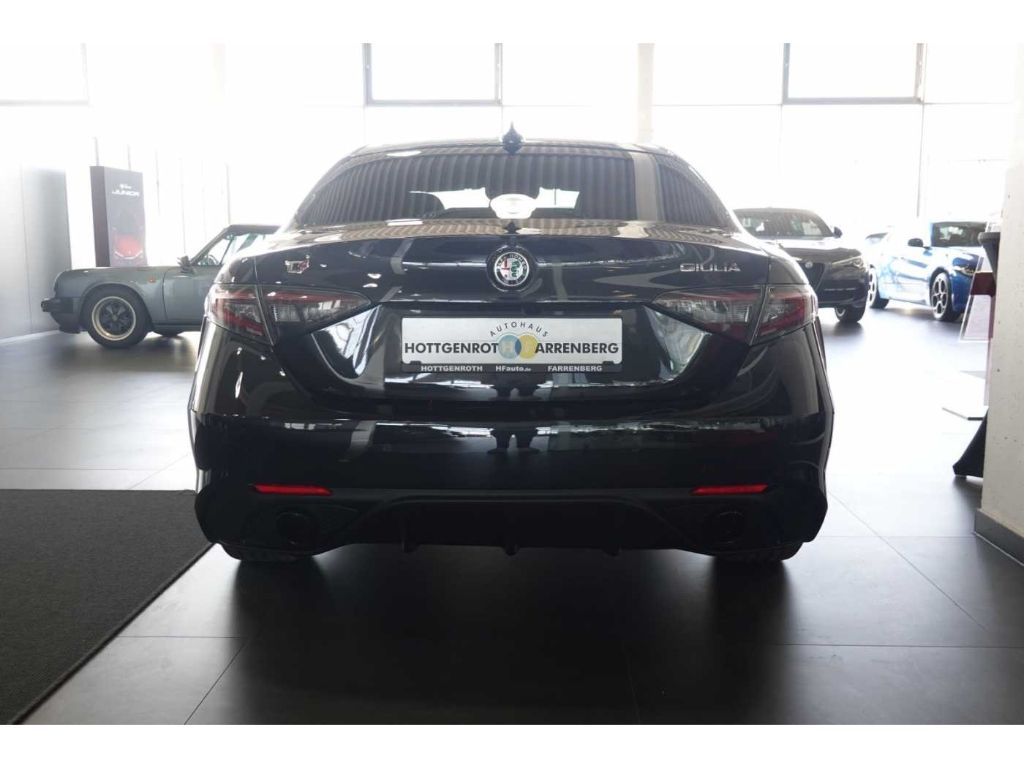 Alfa Romeo Giulia 2025
