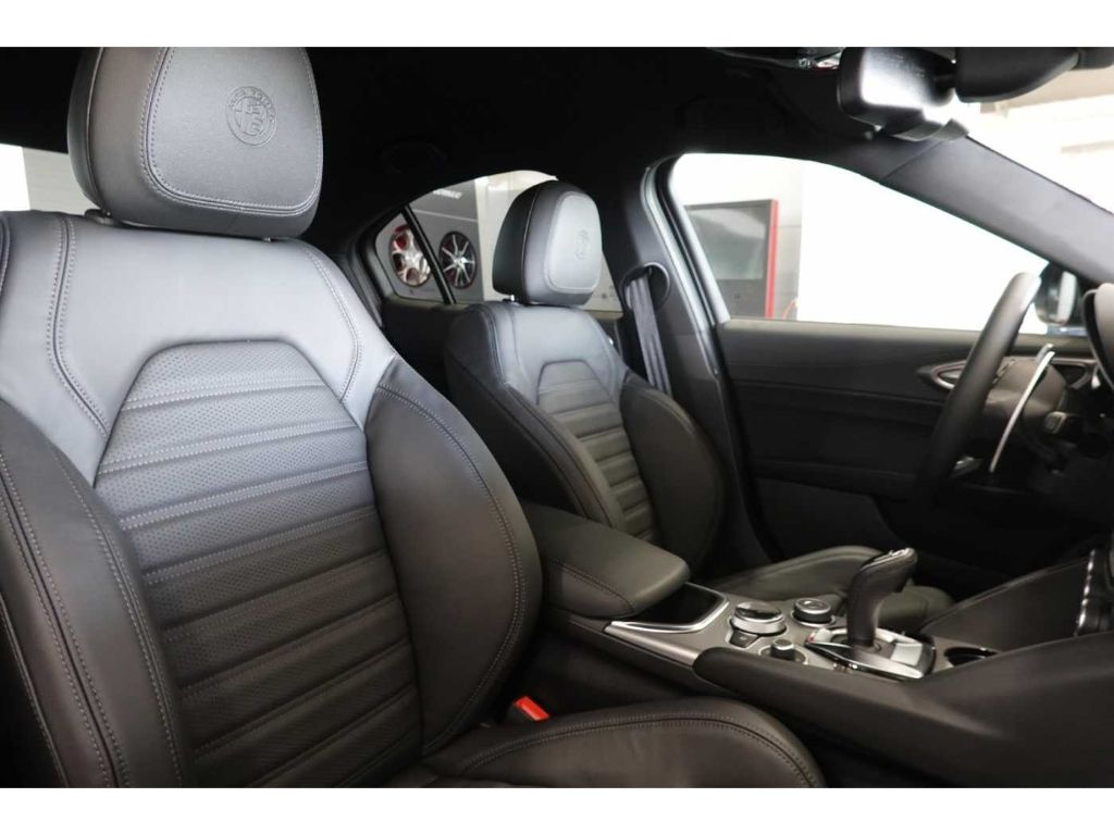 Alfa Romeo Giulia 2025