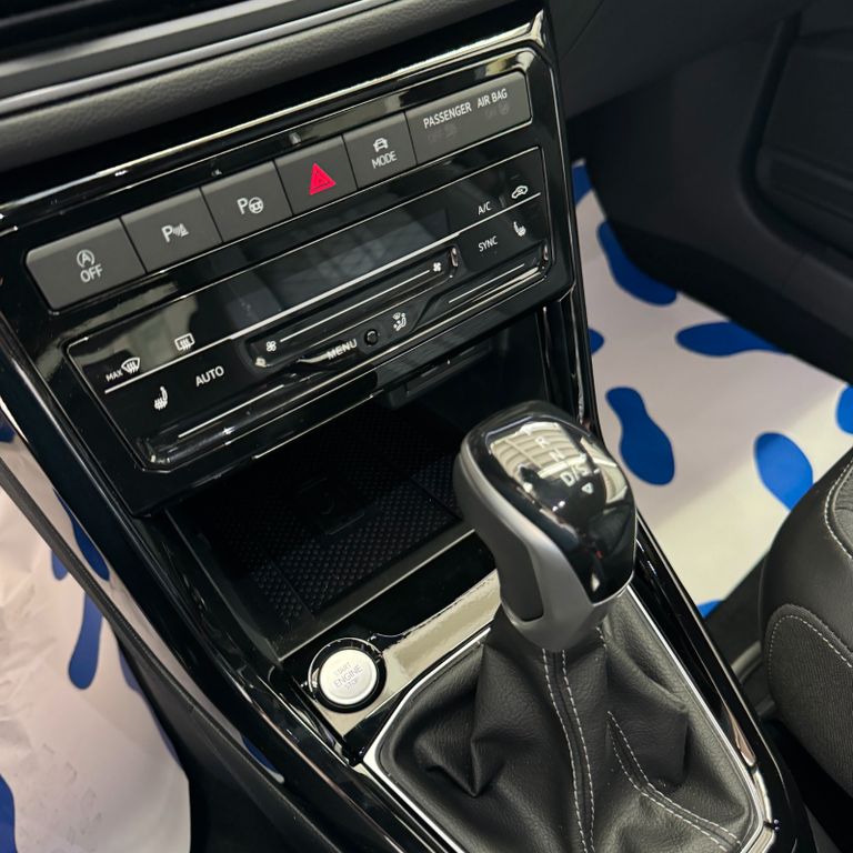 Volkswagen T-Cross 2024