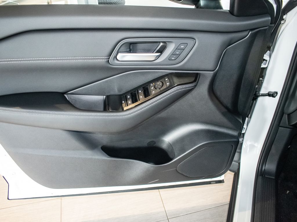 Nissan X-Trail 2025