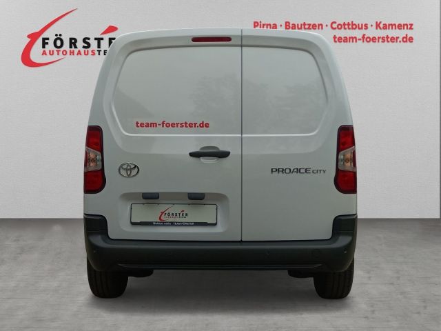 Toyota Proace City 2024