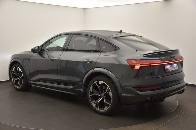 Audi e-tron 2022