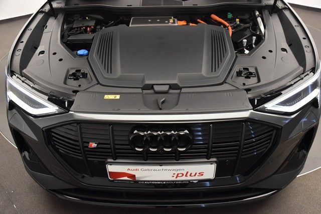 Audi e-tron 2022