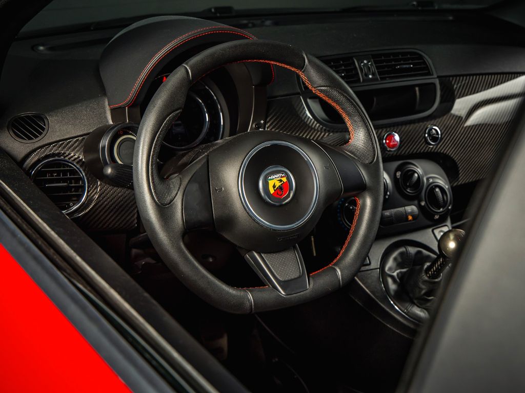 Abarth 695 2016