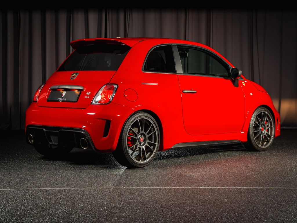 Abarth 695 2016