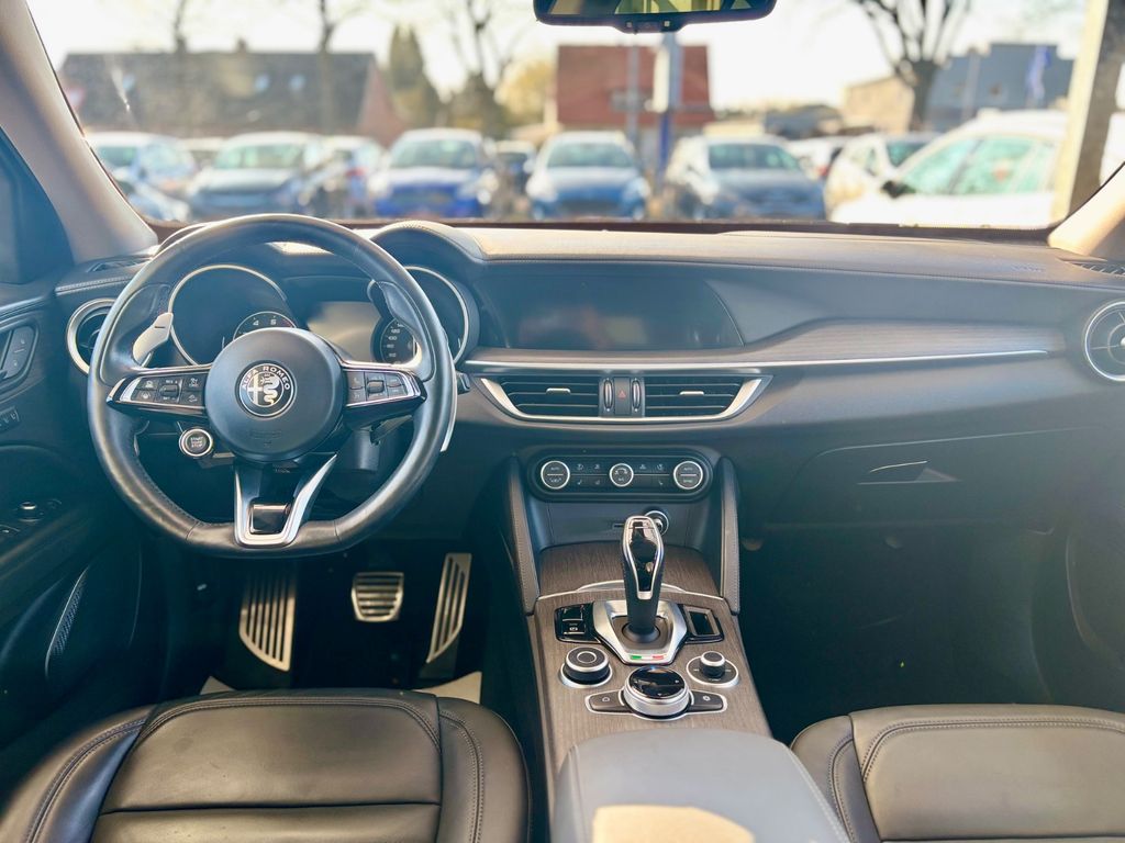 Alfa Romeo Stelvio 2020