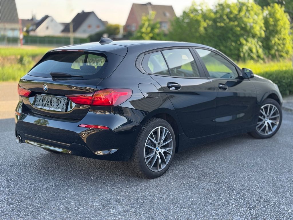 BMW 116 2021