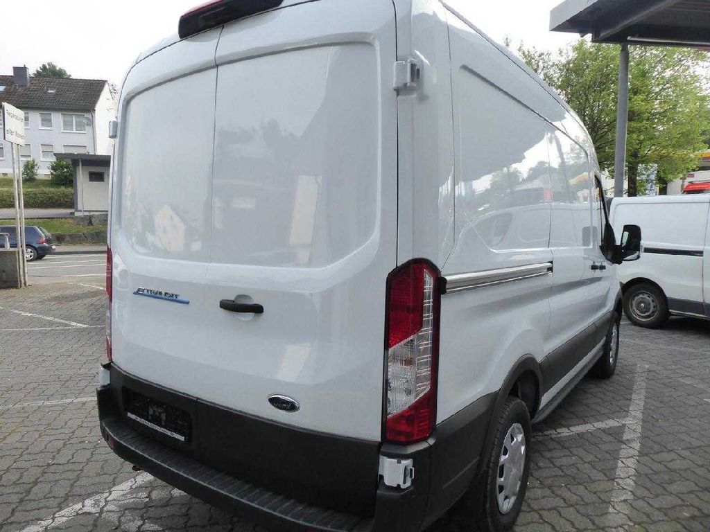 Ford Transit 2024