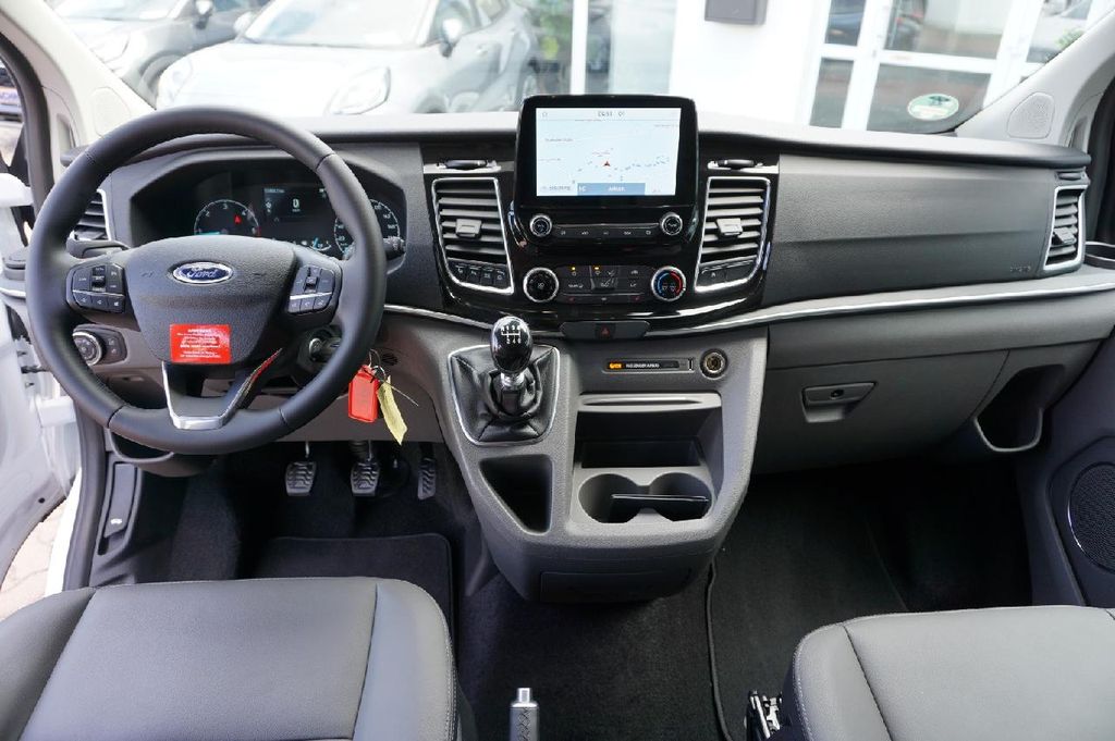 Ford Tourneo Custom 2022