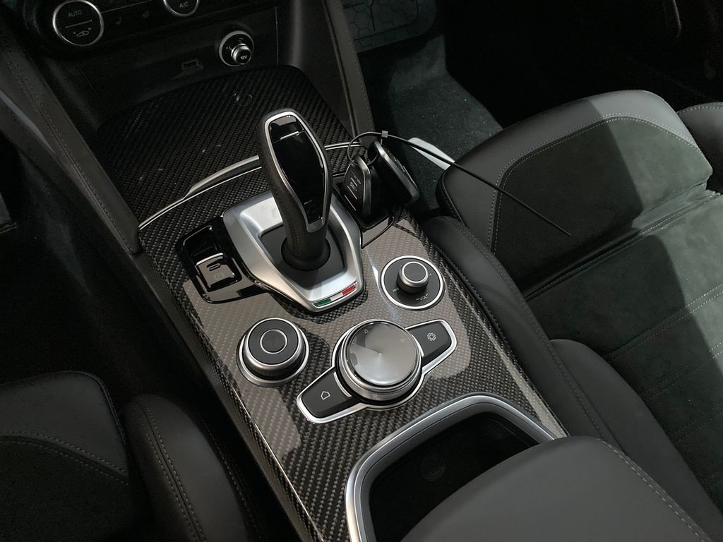 Alfa Romeo Stelvio 2022