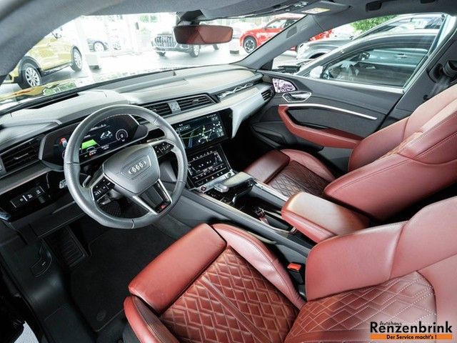 Audi e-tron 2022