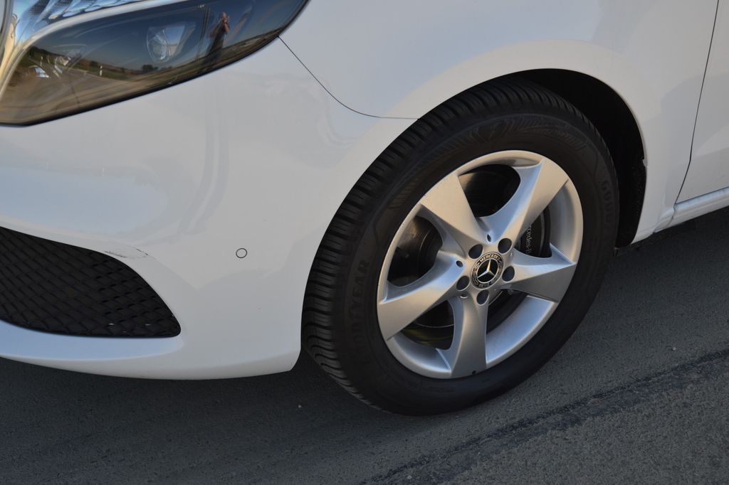 Mercedes-Benz 250 2023